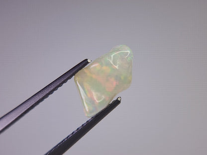 0914-3　さざれオパール（穴あき）　2.39ct