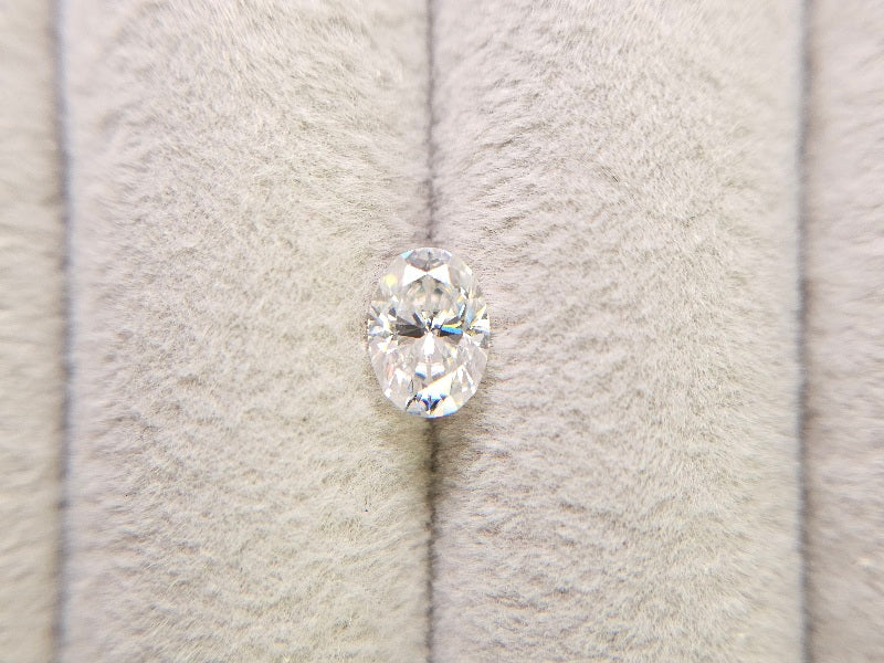 MOI-2　合成モアッサナイト　0.80ct