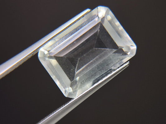 SUI-18　水晶　7.42ct
