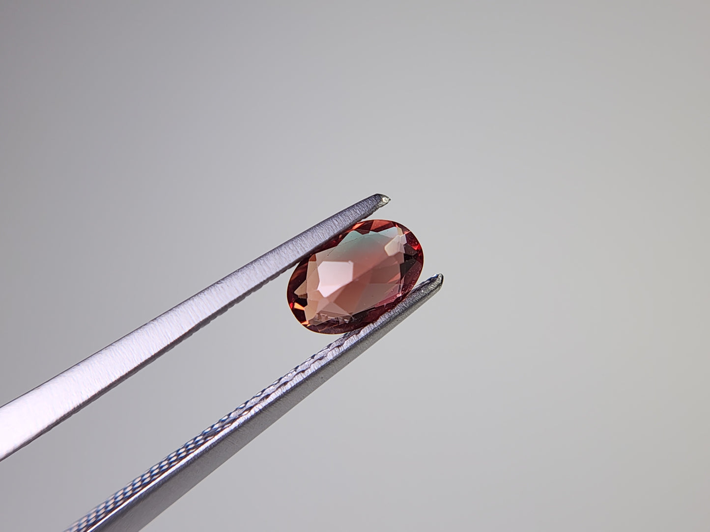 0152-1-2　バイカラーアンデシン　0.41ct