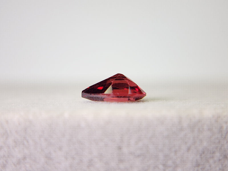 0910-3-6　ガーネット　1.44ct