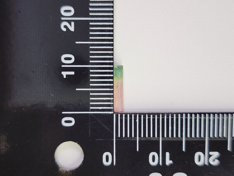 【500円均一】12/15正午まで　バイカラートルマリン(原石)　0.32ct　10