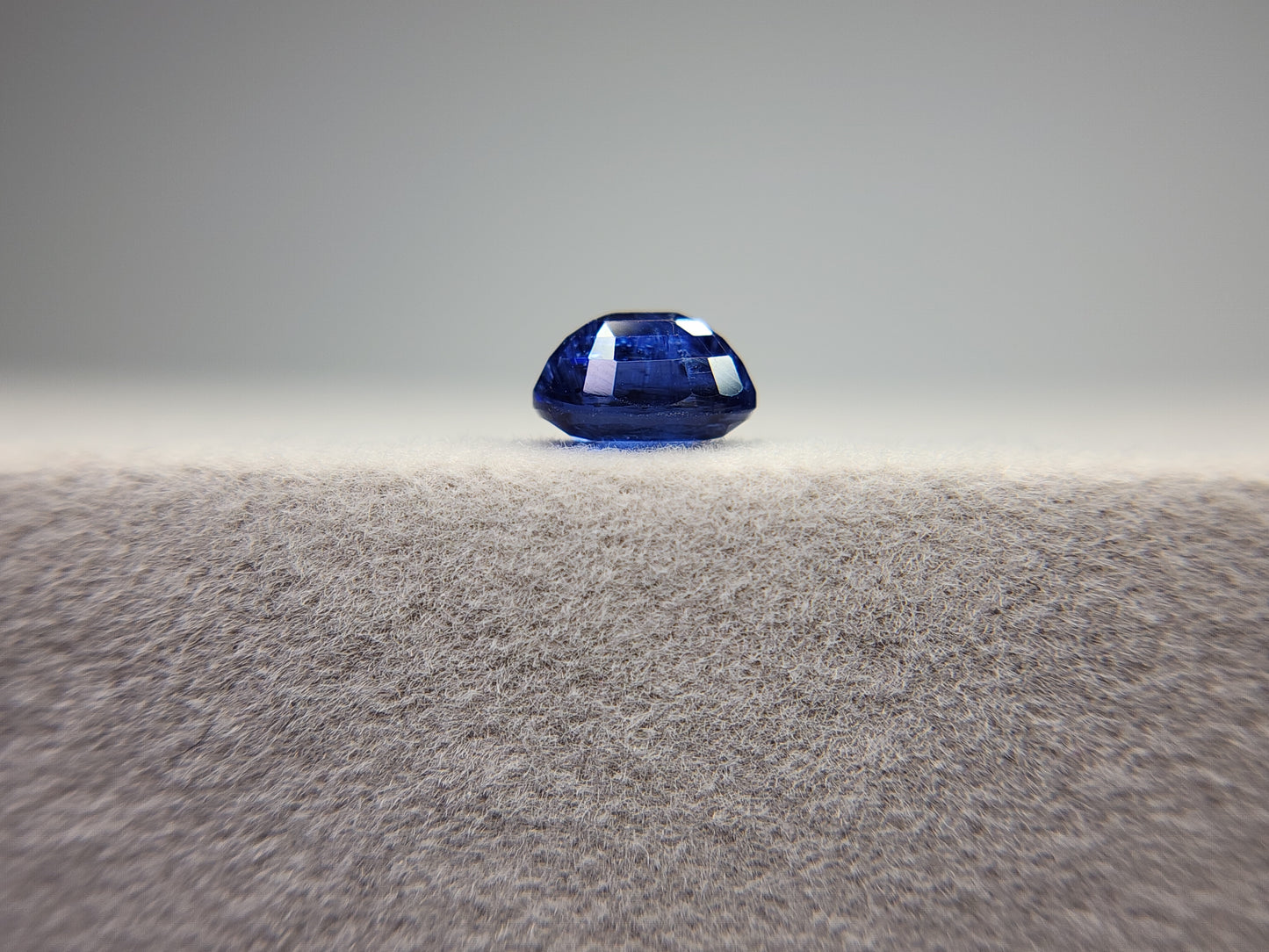 0035-1-30　カイヤナイト　1.32ct