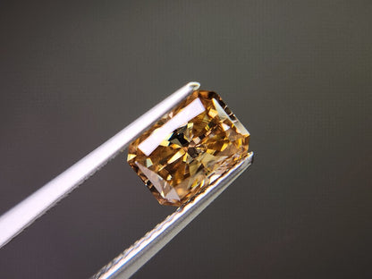 brMOI-1　合成ブラウンモアッサナイト　0.96ct