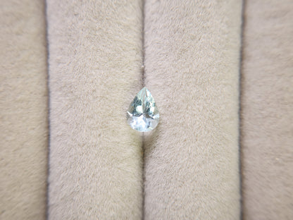 0008-1　アクアマリン　ペアシェイプ　0.64ct