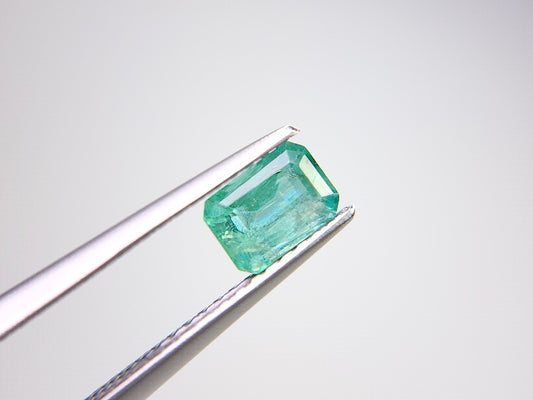 EM-6　エメラルド(ザンビア産)　0.61ct