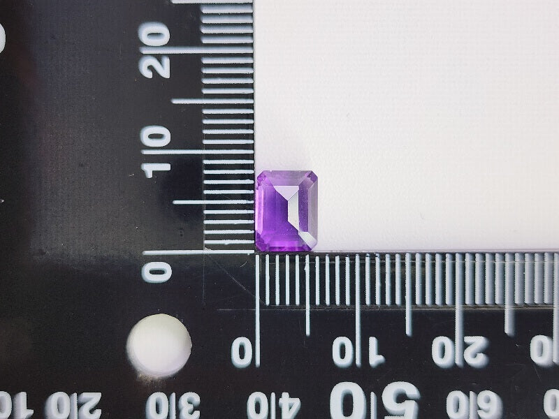 AM-39　アメジスト　1.68ct