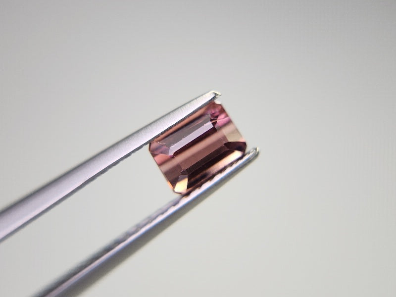 0879-28トルマリン  0.72ct