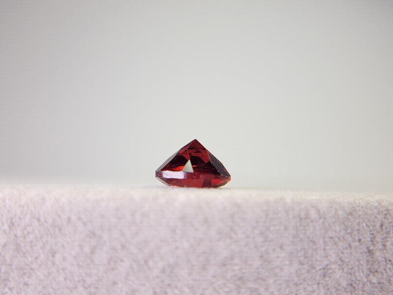 0910-2-1　ガーネット　1.70ct