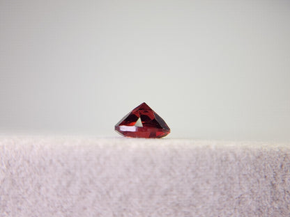 0910-2-1　ガーネット　1.70ct
