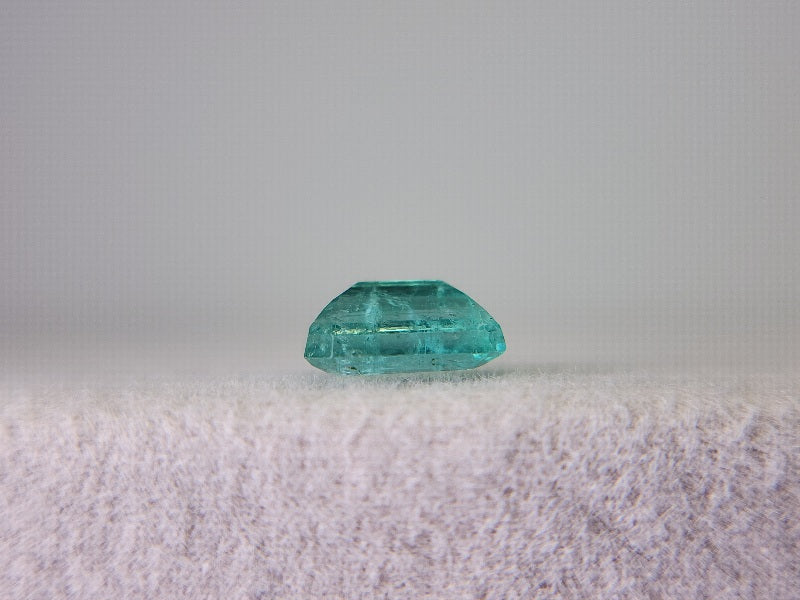 EM-14　エメラルド　0.53ct