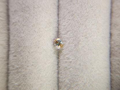 0090-27　モンタナサファイア　0.15ct