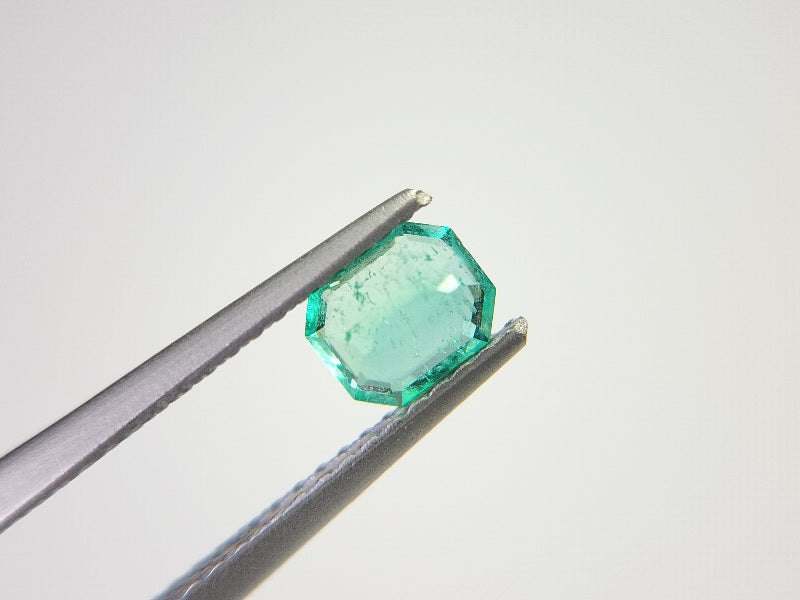 0936-23　エメラルド　0.42ct