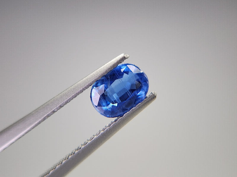 0942-17  カイヤナイト  1.08ct