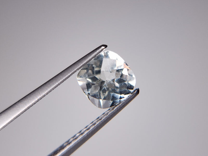 gBE-6　グリーンベリル　0.84ct