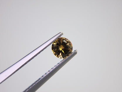 0657-19-1　ゾイサイト　0.38ct