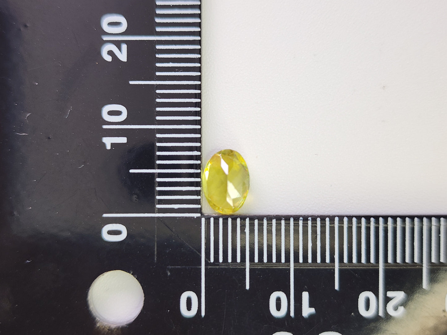 0932-5　スフェーン　1.04ct