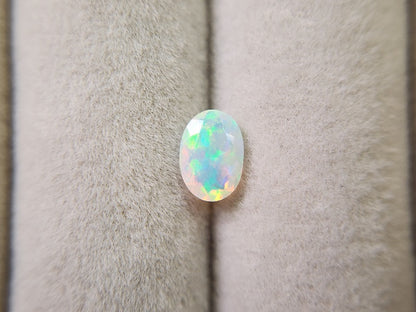 0909-2-8　オパール　0.37ct