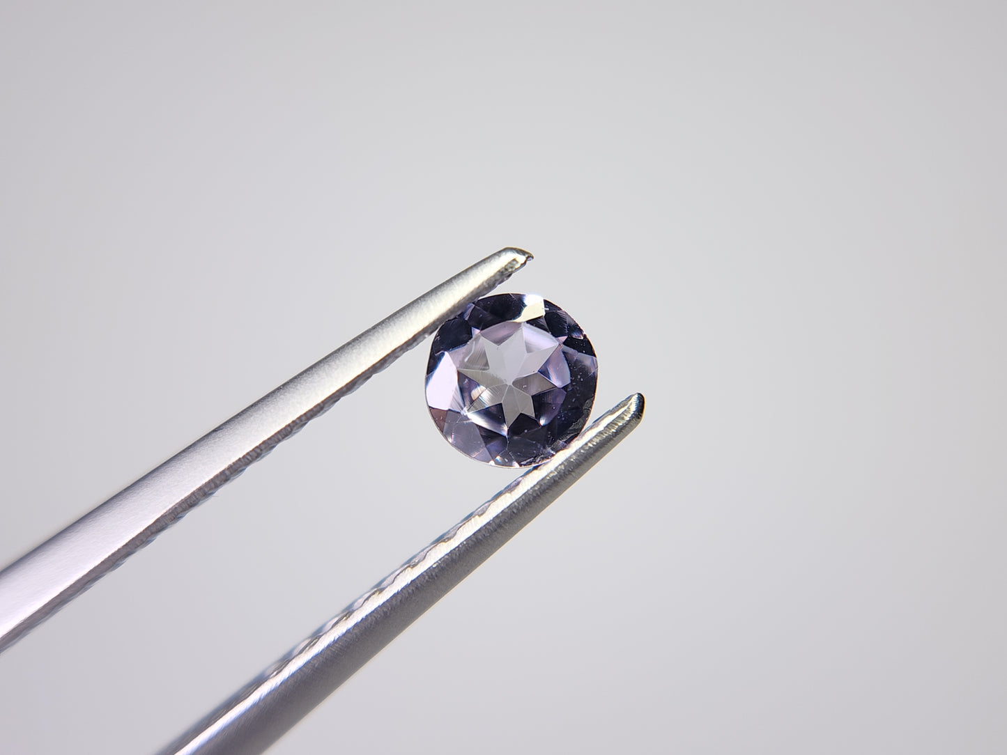 0823-10　スピネル　0.24ct