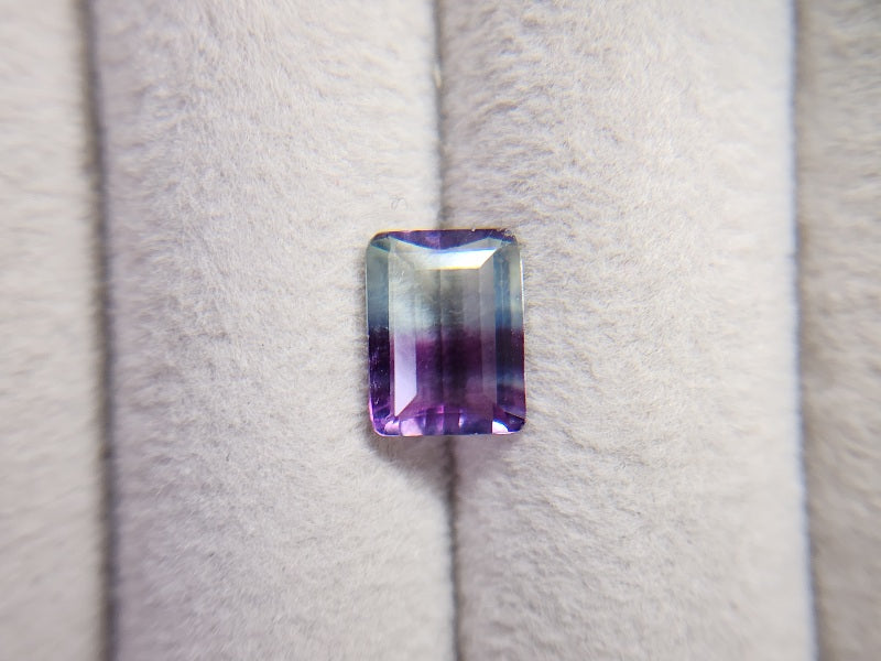 bc-FLO-48　バイカラーフローライト　2.27ct