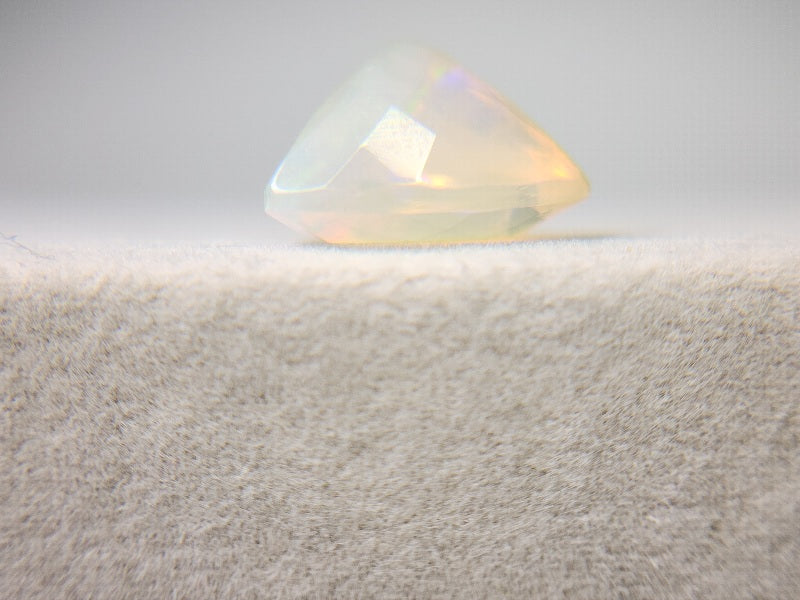 0916-32　オパール　3.40ct