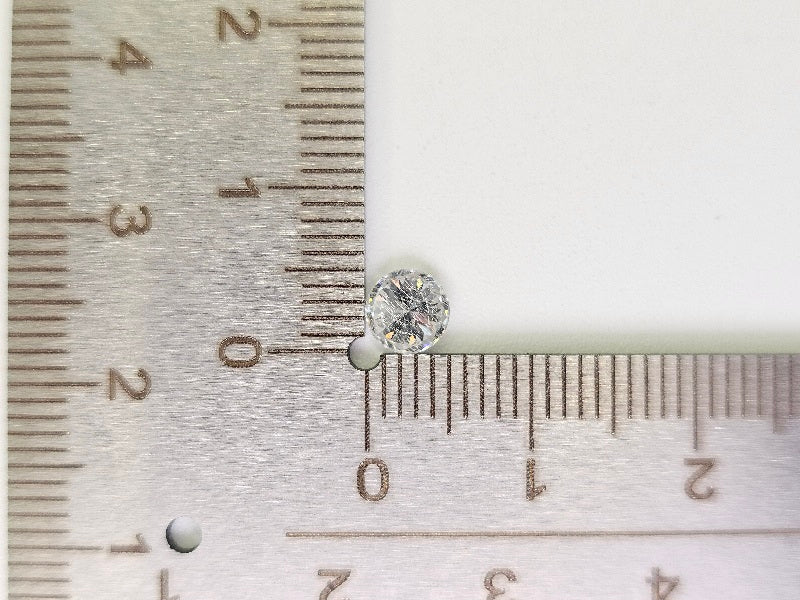 MOI-9　合成モアッサナイト　0.46ct