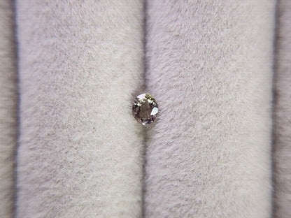 0266-4　アレキサンドライト　0.18ct