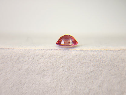 0152-1-18　バイカラーアンデシン　0.42ct