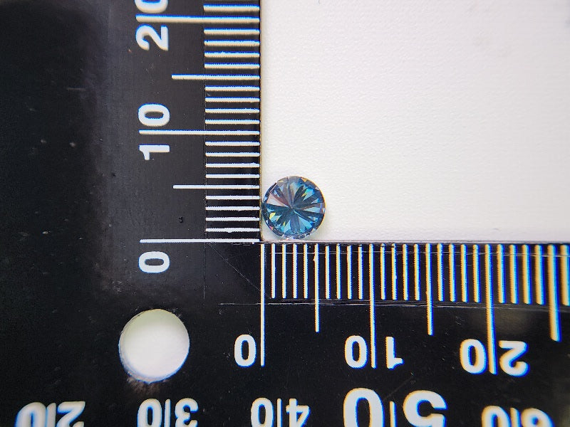 【期間限定】10/18まで　合成ブルーモアッサナイト(6mm)　0.71ct　⑥
