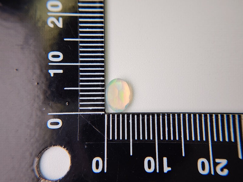 0909-2-6　オパール　0.59ct