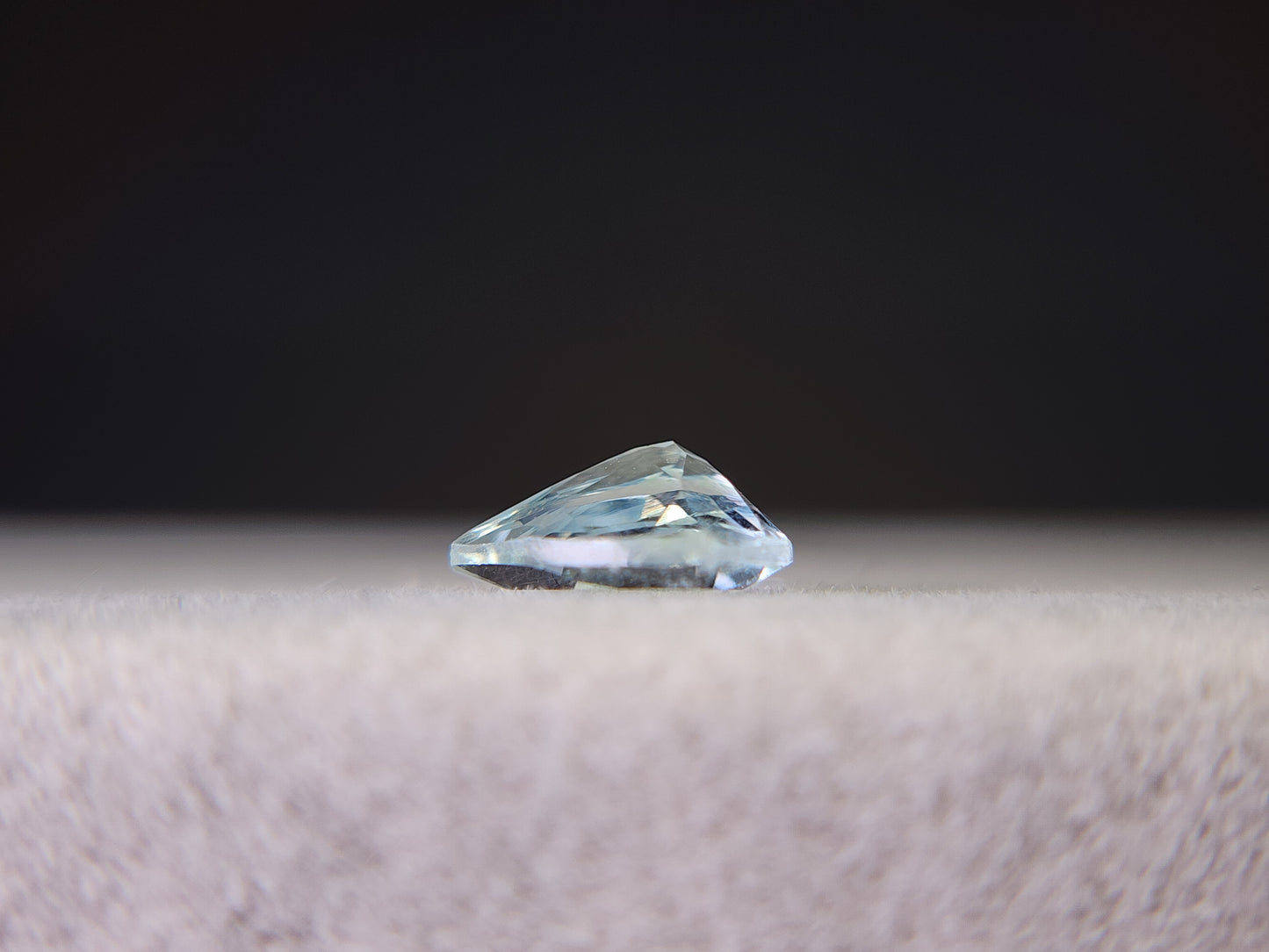 0008-4　アクアマリン　ペアシェイプ　0.54ct