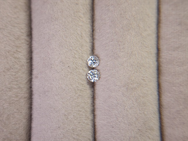 【宝石比較セット】ダイヤモンド＆合成モアッサナイト