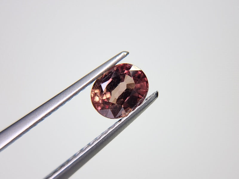 ccGA-3　カラーチェンジガーネット　0.85ct