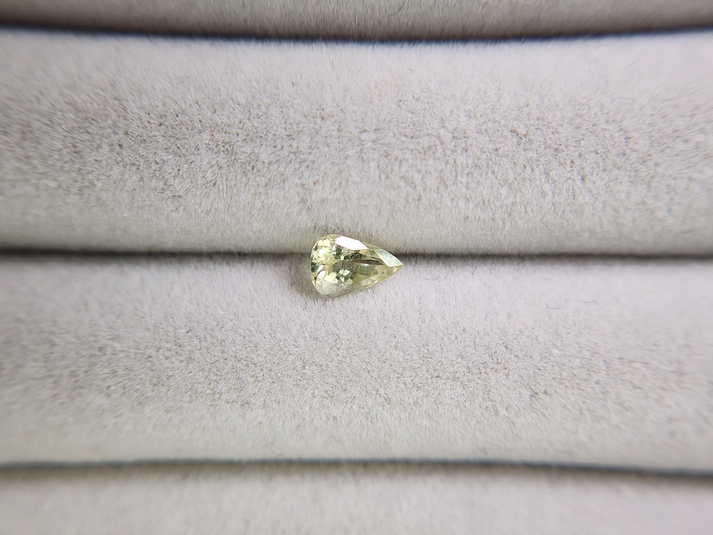 0644-9-3　ゾイサイト　0.36ct