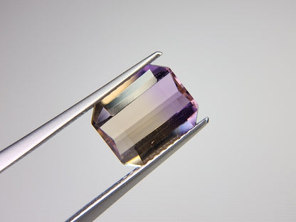 AMT-12　アメトリン　3.08ct