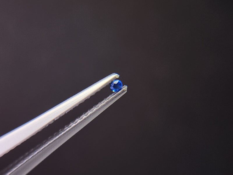 0129-5　アウイナイト　0.01ct