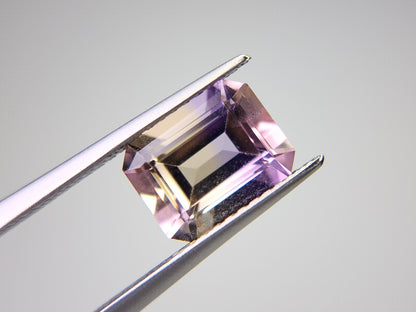 AMT-14　アメトリン　2.35ct