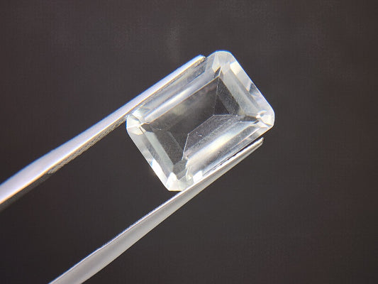 SUI-19　水晶　6.87ct