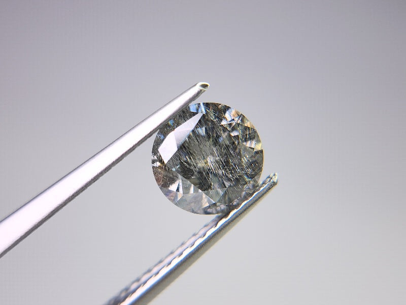 　grMOI-1　合成グレーモアッサナイト　0.96ct
