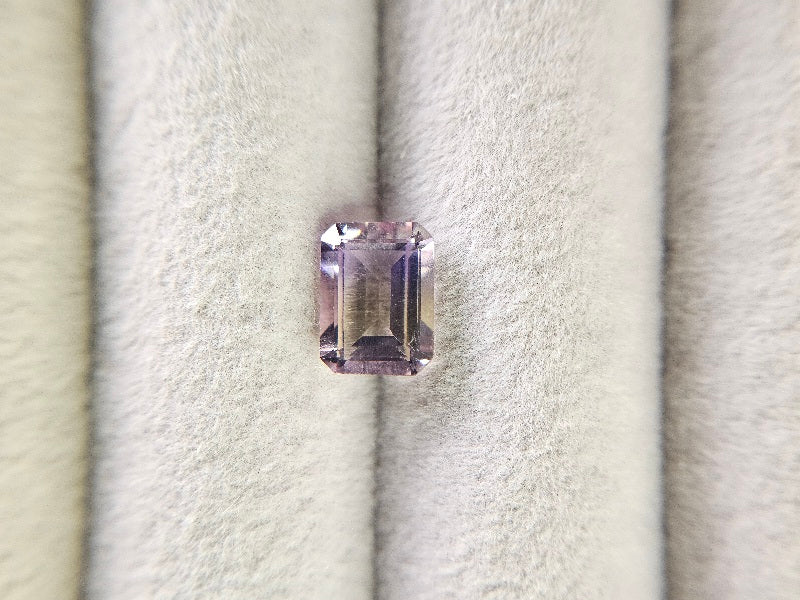 AMT-10　アメトリン　1.56ct