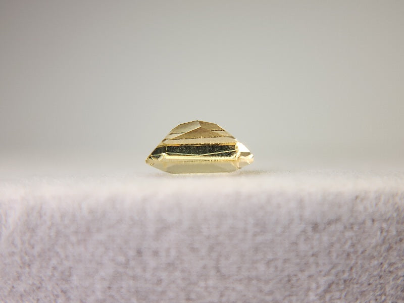 0091-10　イエローラブラドライト　1.19ct