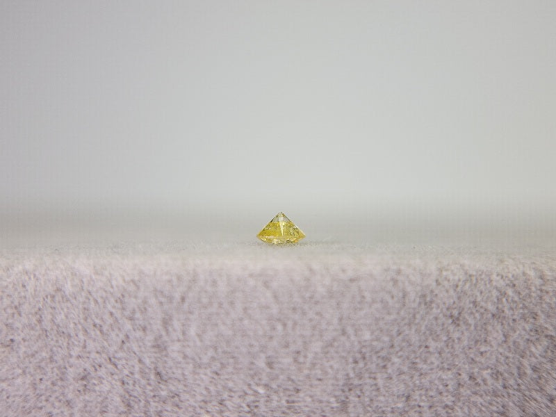 0015-6-2　イエローダイヤモンド　0.06ct