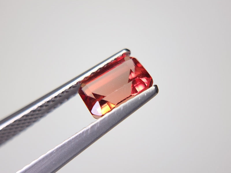 0151-2-7　バイカラーアンデシン　1.08ct