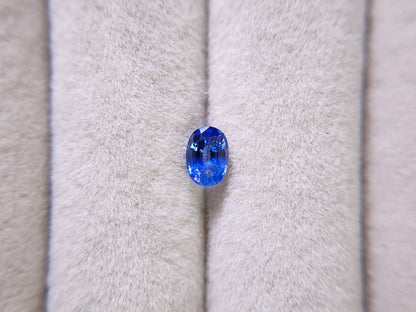 0904-10　サファイア　0.68ct
