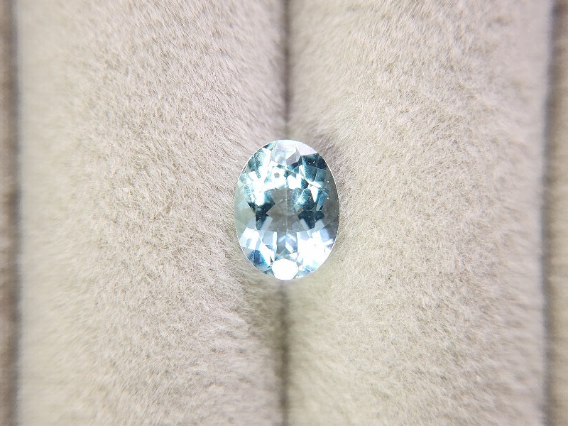 0008-13　アクアマリン　1.07ct