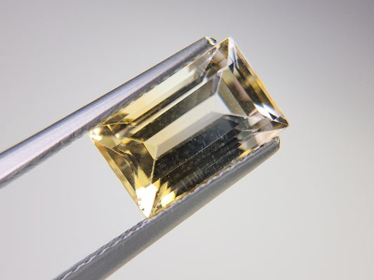 0365-3-8　バイカラーシトリン　3.19ct