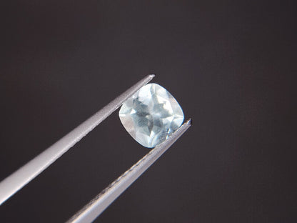 gBE-3　グリーンベリル　0.88ct