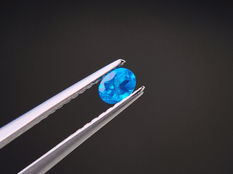 nbl-AP-6　ネオンブルーアパタイト　0.21ct