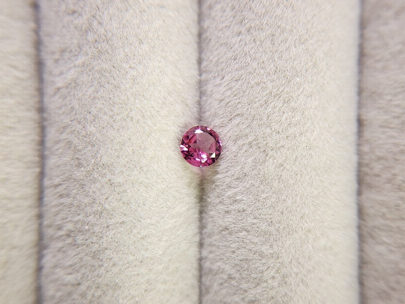 0823-14　スピネル　0.31ct