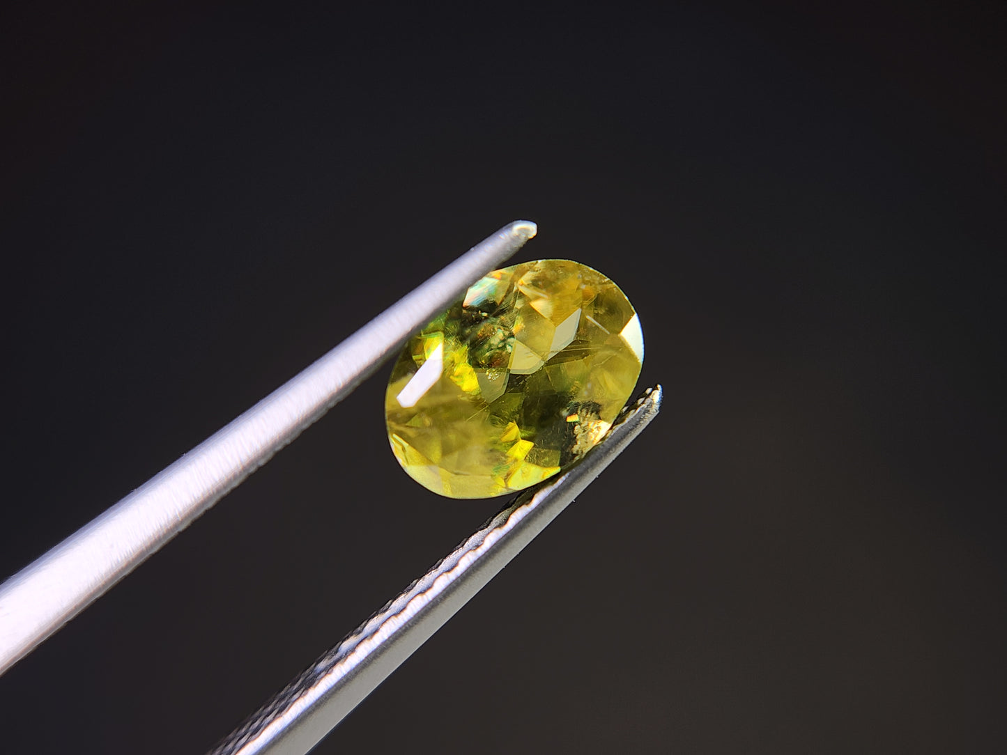 0932-5　スフェーン　1.04ct